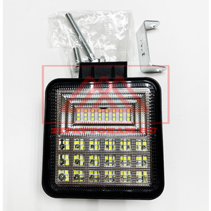 Перейти на страницу товара Фара светодиодная квадратная, 40LED-126W, рабочего света, 12-80V (105х105мм)