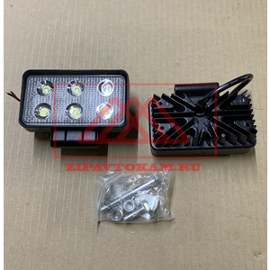 Перейти на страницу товара Фара светодиодная прямоугольная, 6LED-18W, 110х50х80мм, направленный свет, алюминиевый корпус (пылевлагозащищенный) 12/24V